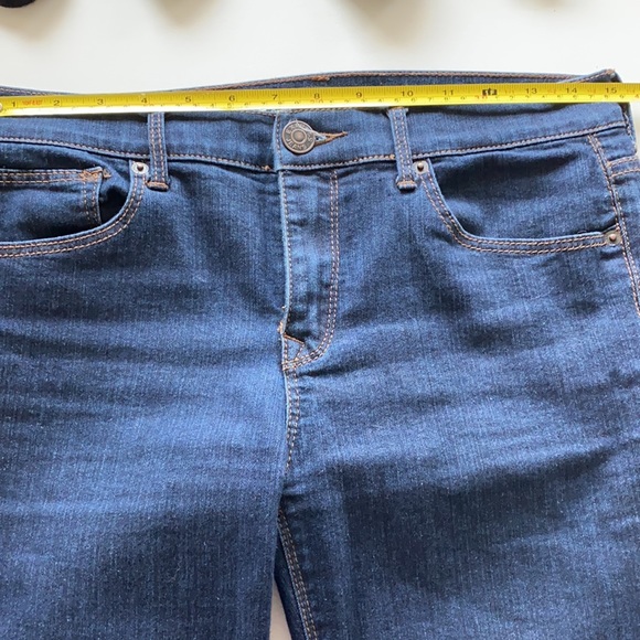 Express Skinny Mia Mid Rise Jeans - Picture 5 of 5